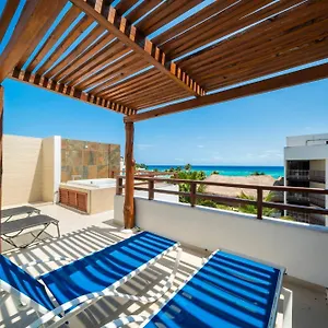 Сasa de vacaciones Beachfront Penthouse With 3 Bedrooms & Ocean View - Nubes, Playa del Carmen
