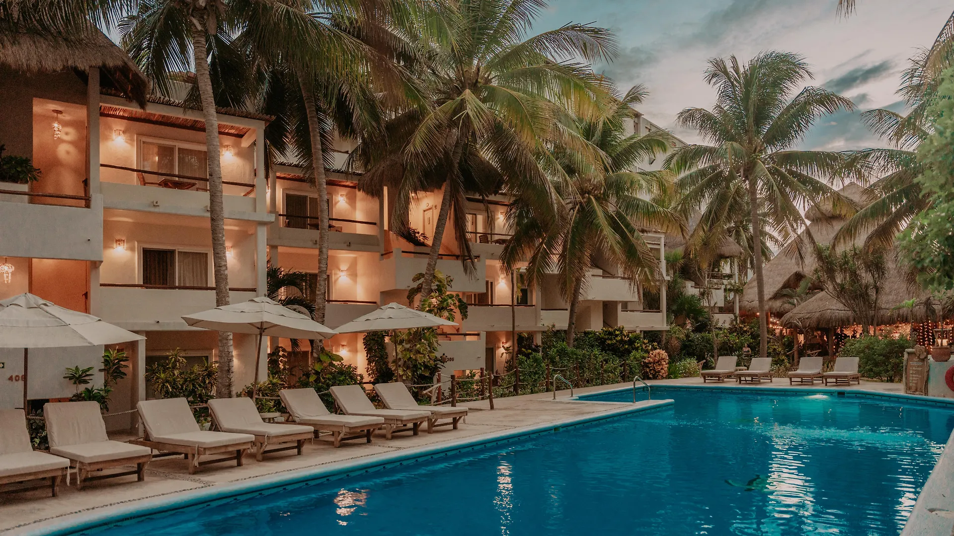 Petit Lafitte Beach Front Hotel & Bungalows Playa del Carmen 4*,  Mexico