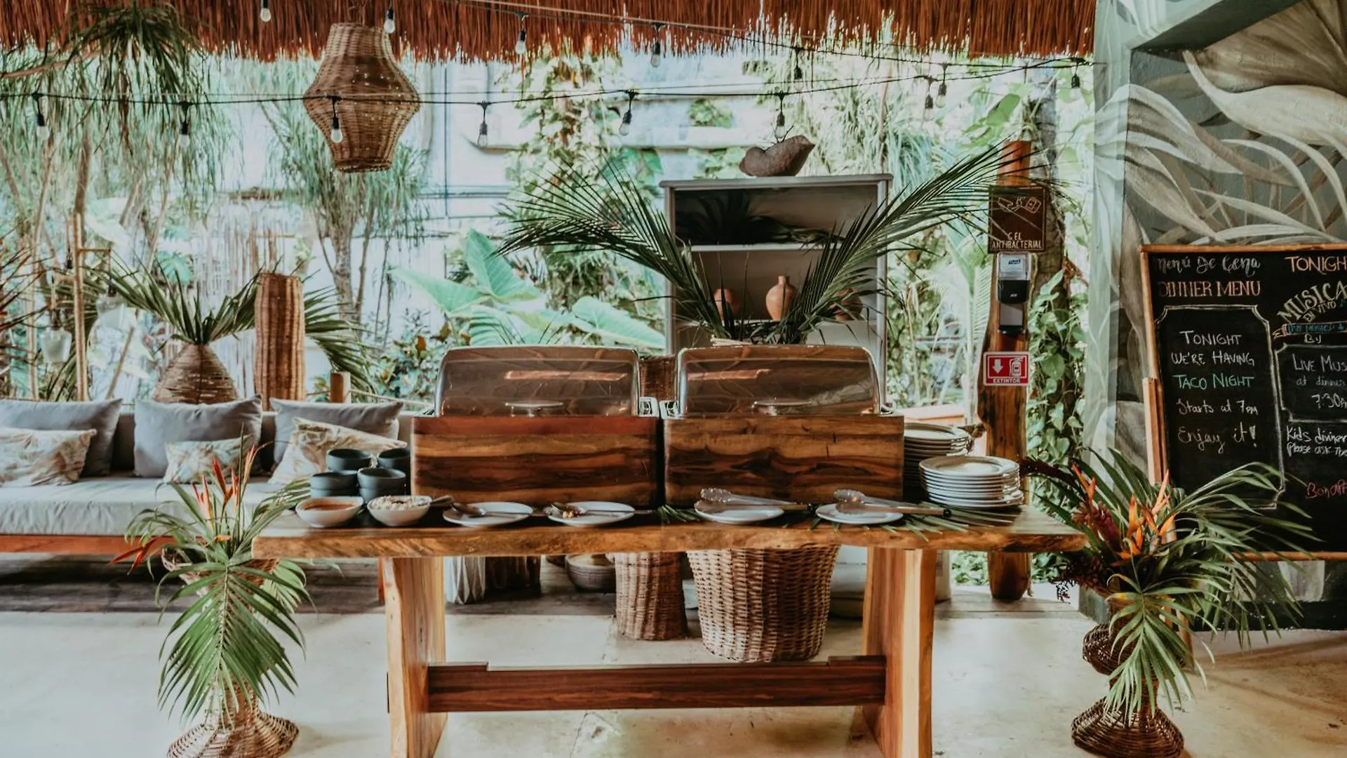 Petit Lafitte Beach Front Hotel & Bungalows Playa del Carmen