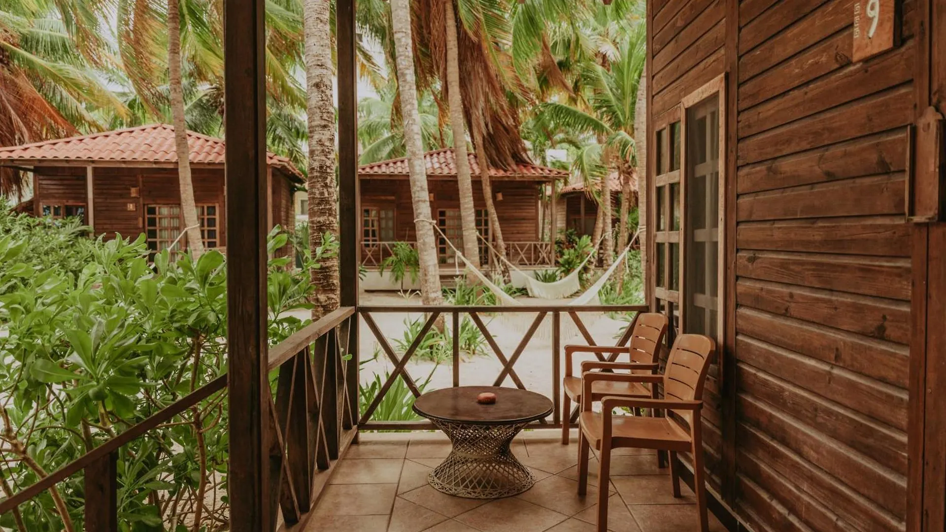 Petit Lafitte Beach Front Hotel & Bungalows Playa del Carmen