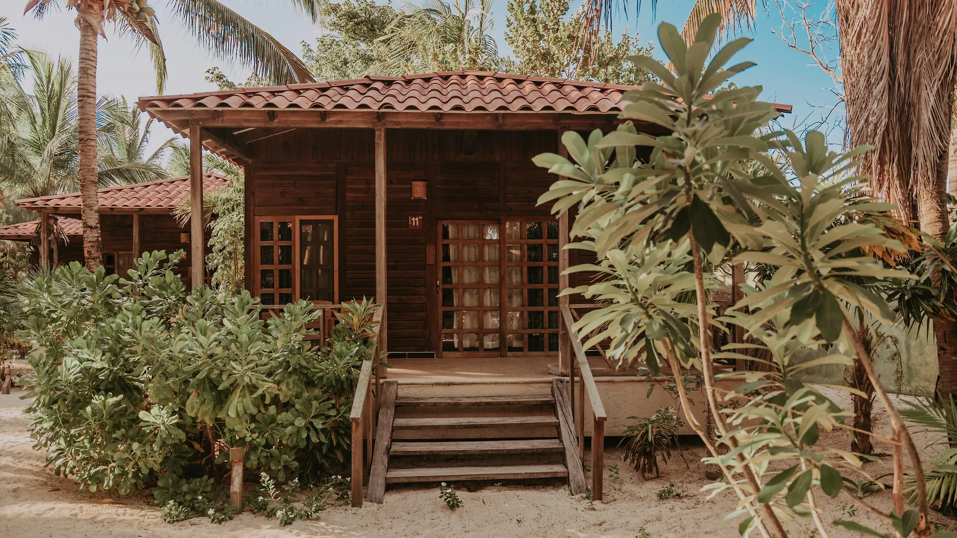 Petit Lafitte Beach Front Hotel & Bungalows Playa del Carmen