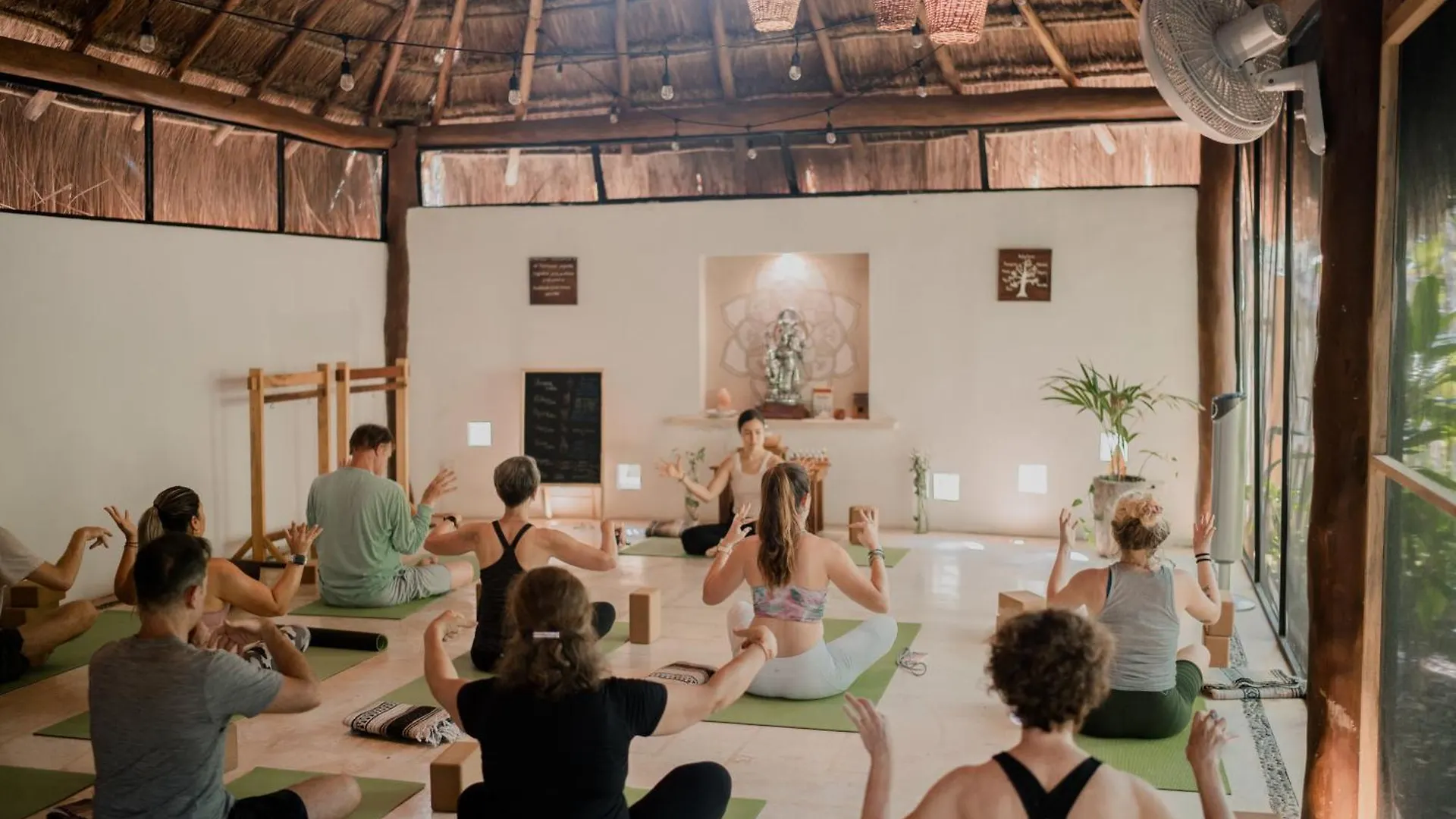 Petit Lafitte Beach Front Hotel & Bungalows Playa del Carmen