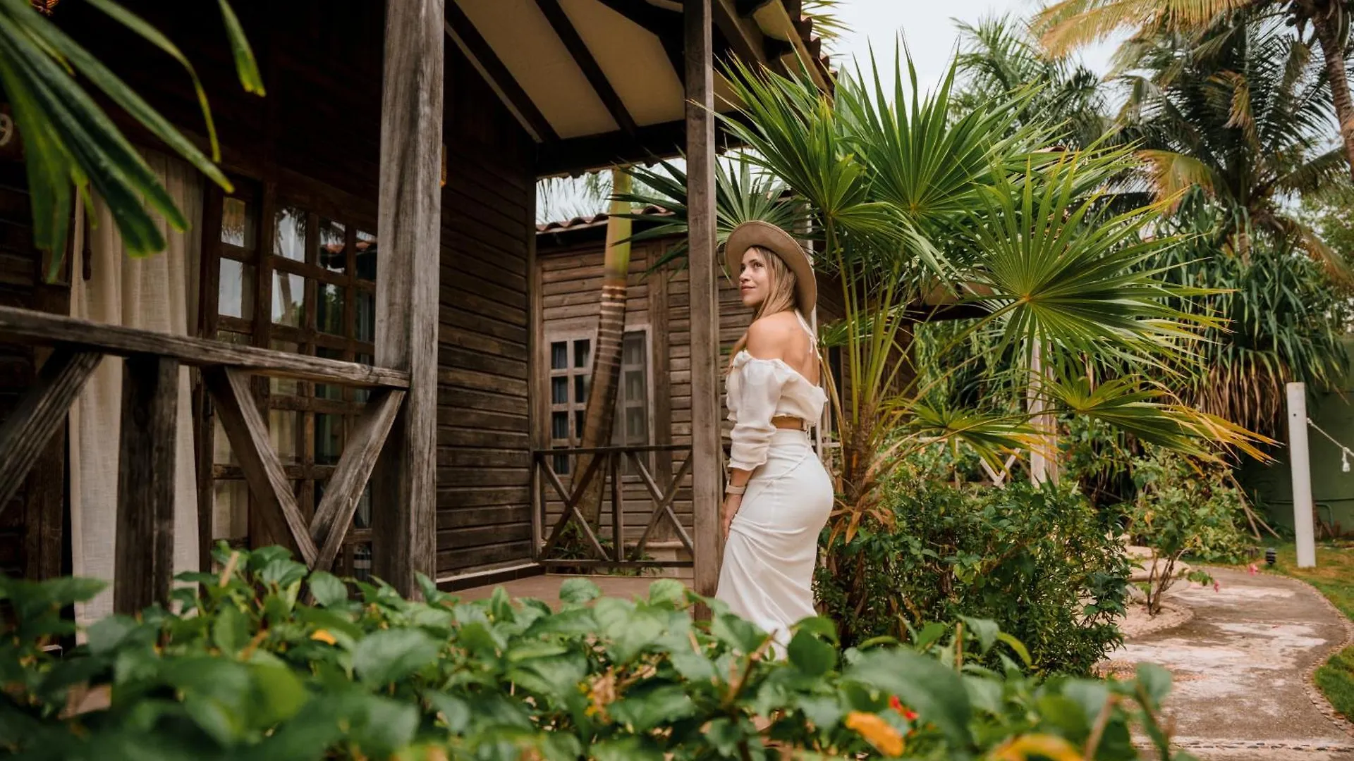 Petit Lafitte Beach Front Hotel & Bungalows Playa del Carmen